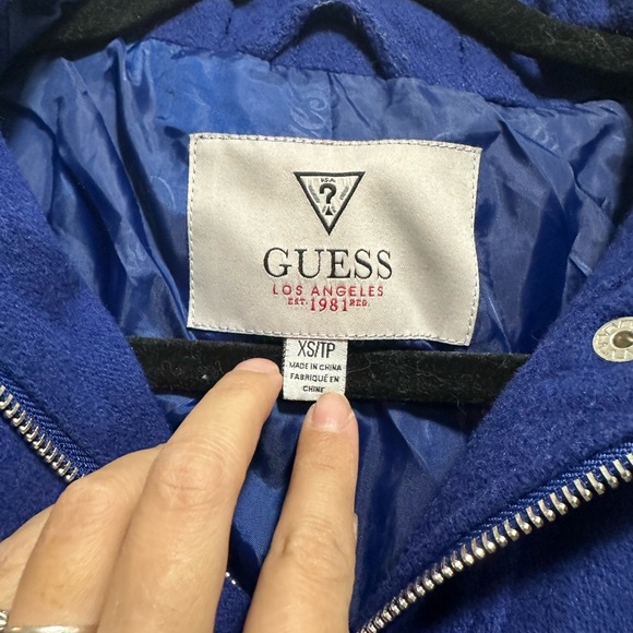 Vintage Y2K Guess Women's Royal Blue Trench Coat - Picture 5 of 9